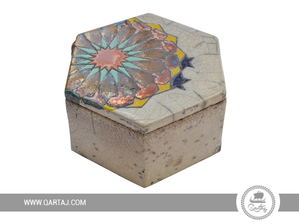 Ceramic box: hexagonal form