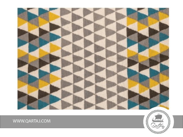 colorful-triangle-carpet-tunisien-handmade