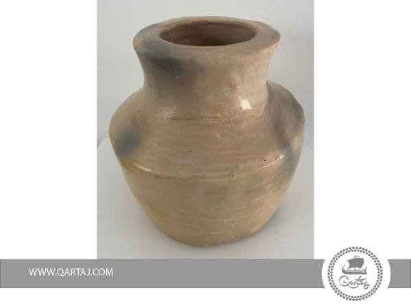 handmade-pottery-vase-white-color