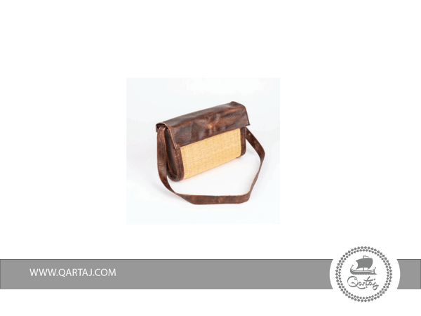 Handmade-tunsian-fiber-and-leather-pouch-with-brown-color