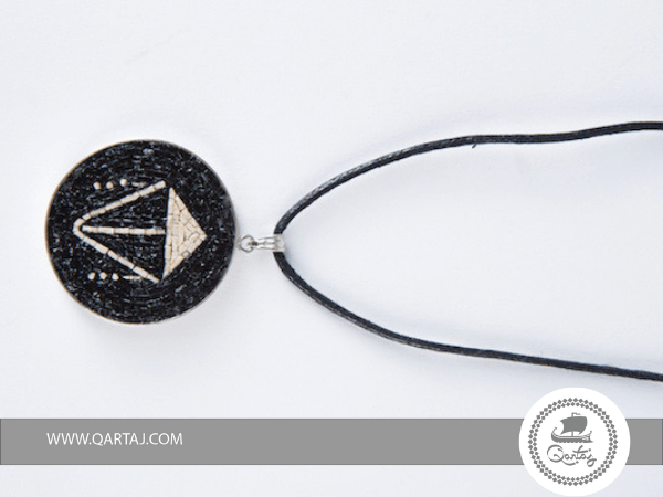 necklace-micro-mosaic-silver-and-leather-hand-craved-and-applied-natural-stone-mosaic