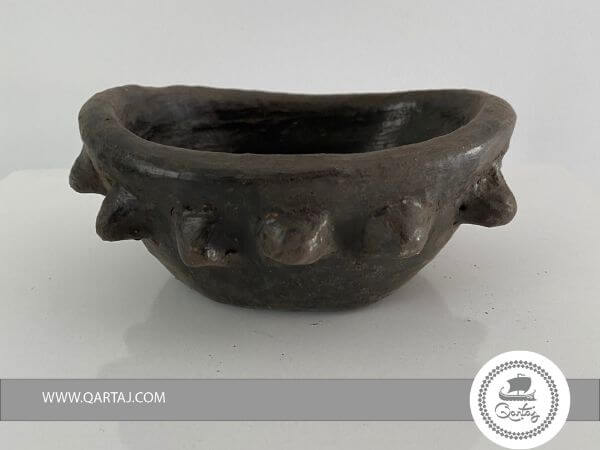 oval-pottery-bowl-tunisian-handcrafts