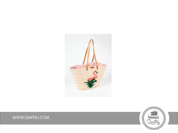 Palm-fiber-and-leather-bag-with-pink-color-and-yellow-hand