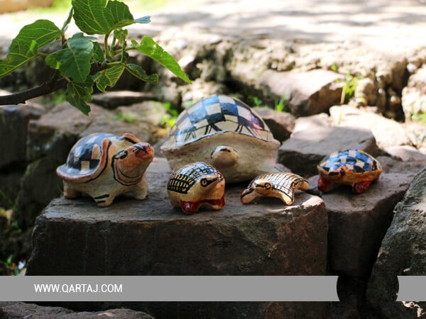 qartaj-set-of-sejnan-pottery-turtles-berber-pottery