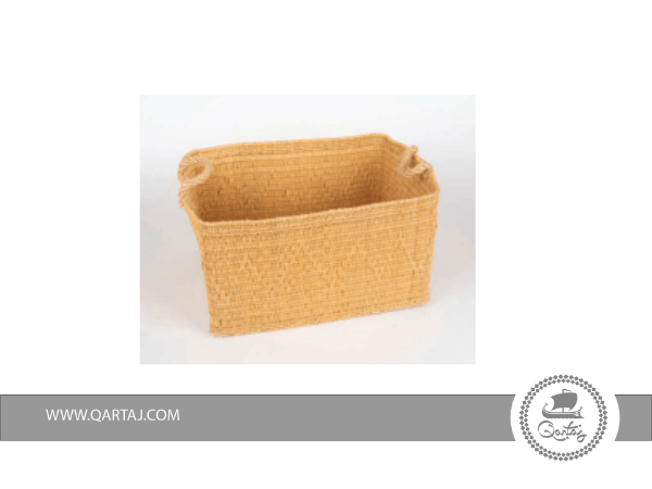 Storage-basket-with-a-palm-fiber-Tunisian-artisanl-product-with-natural-color