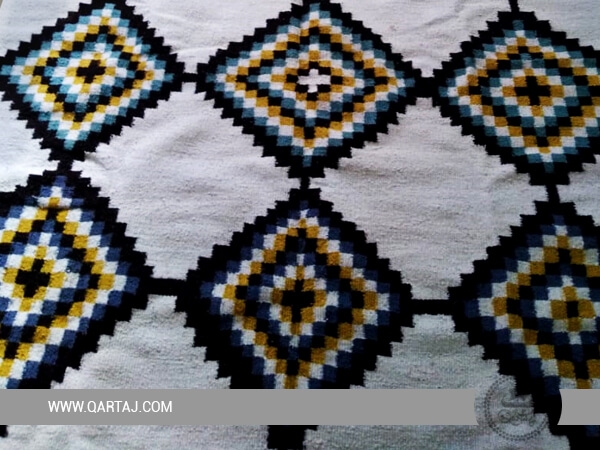 diamond-pattern-wholesale-tunisian-colorful-white-yellow-blue-rug-striped-diamond-geometric-shapes-damask-carpet