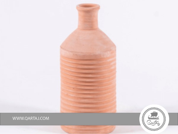 "Warda" Textured Terracotta Vase Medium