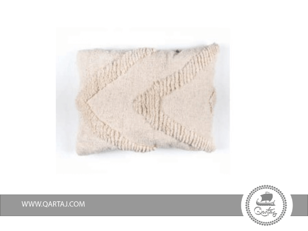 white-Ponpon-Artisan-Cushion-Tunisian-Handicraft
